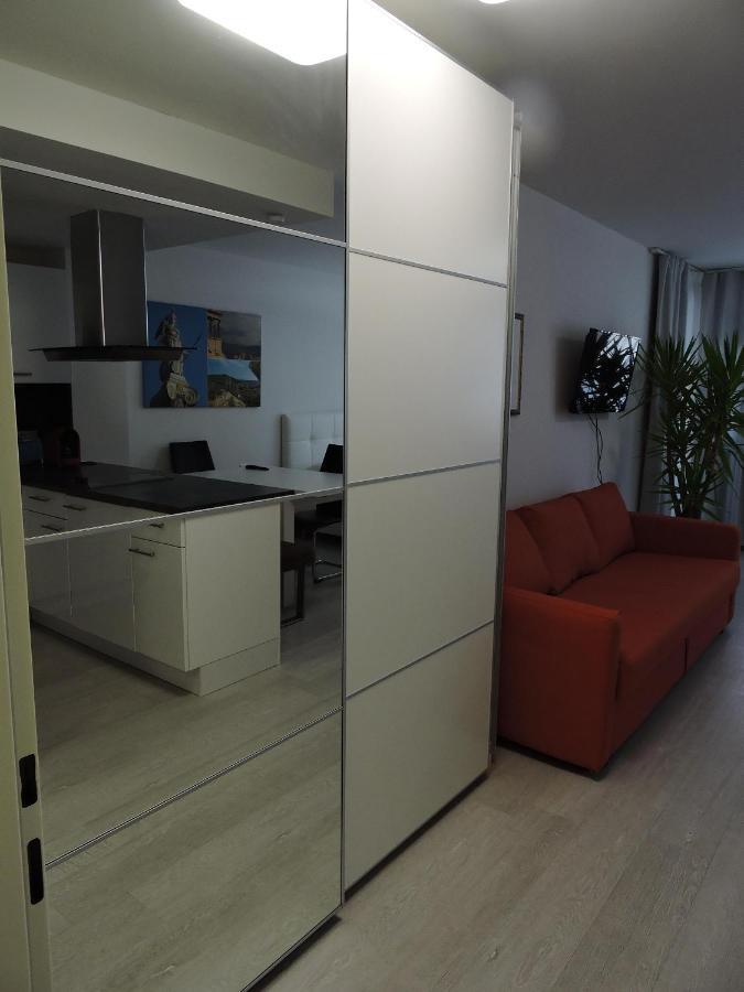 101 Athen, Studio Apartment, 38M2 1-4 Pers 클라겐푸르트 외부 사진